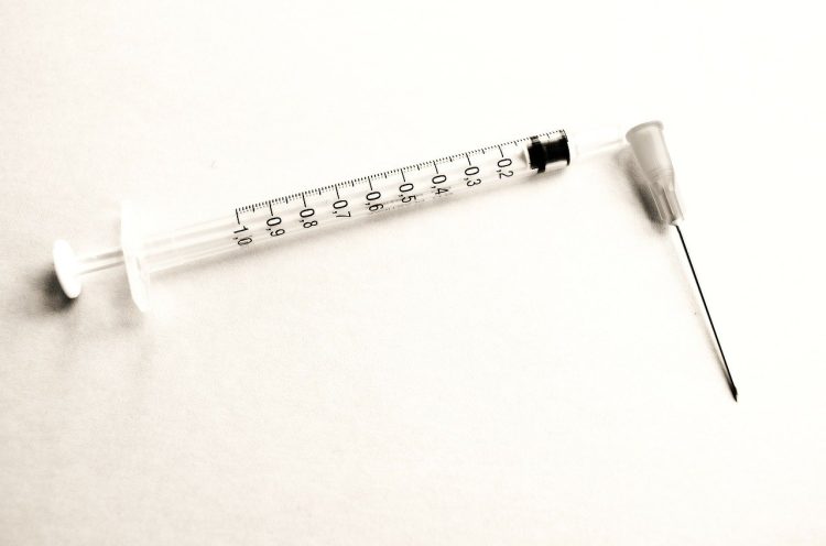 【新聞剪報】 研究再進一步 疫苗使感染HIV的獼猴病毒量減少